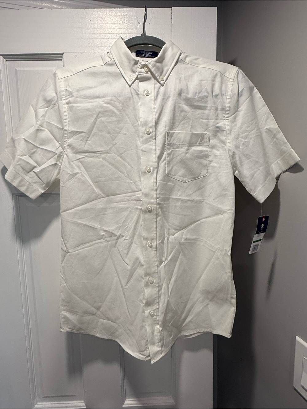 Izod Classic White Short-Sleeve Button-Down Shirt